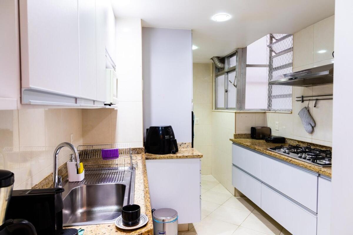 Apartamento Ata - Leblon Heart: Comfort And Style At Rio's Spot *